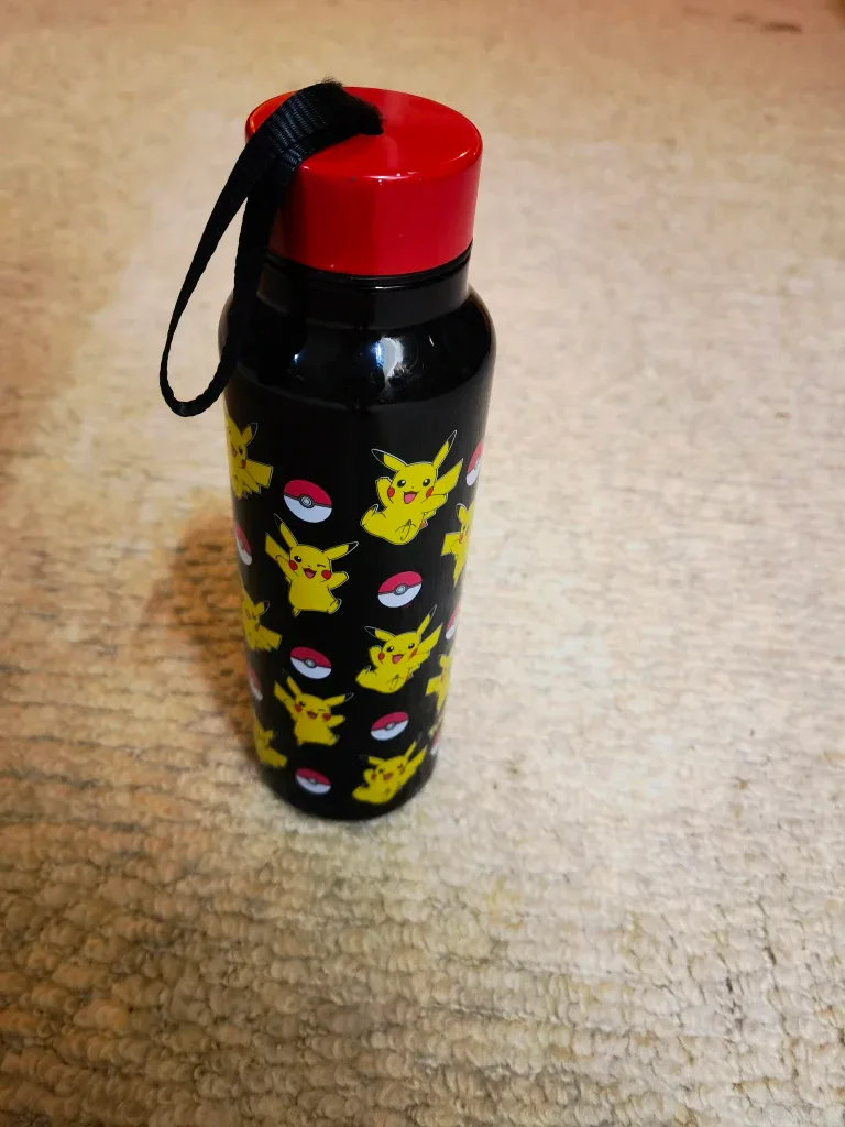 Pokemon Pikachu Water Bottle thumbnail