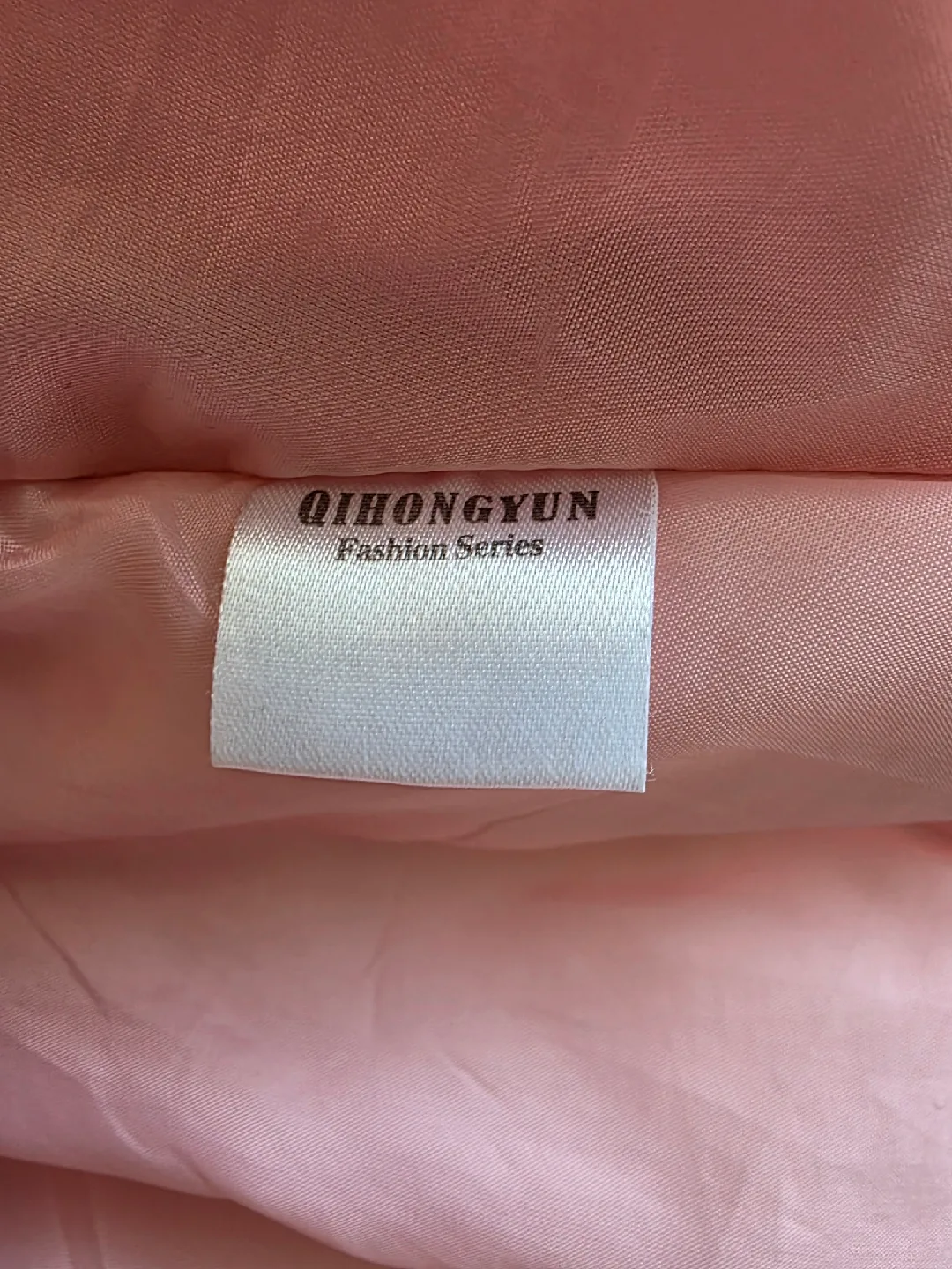 Qihongyun Fashion Series Pink Puffer Jacket size S image indicator(5)