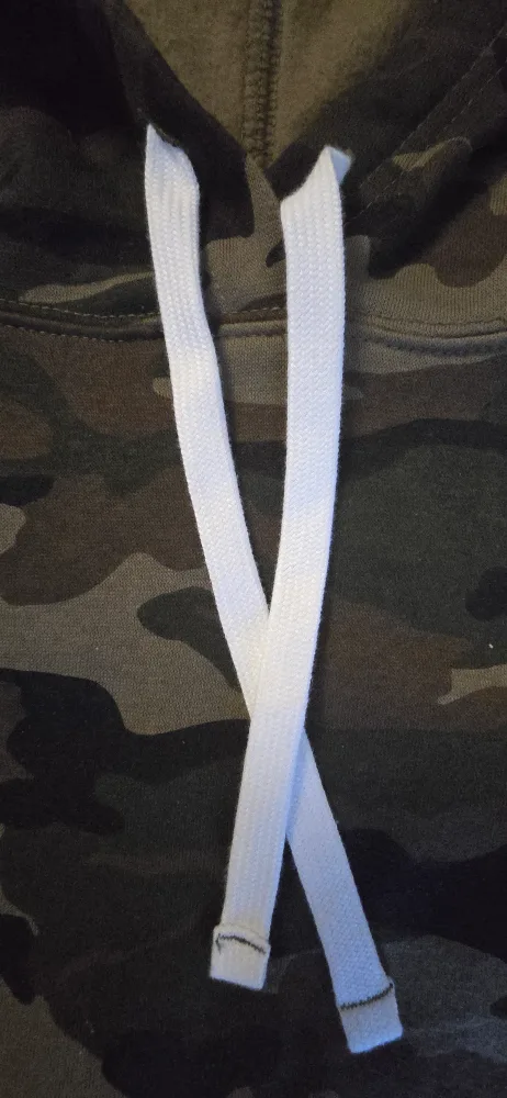 NEW! Camo Print Hoodie! Size L Youth (12-14) image indicator(3)