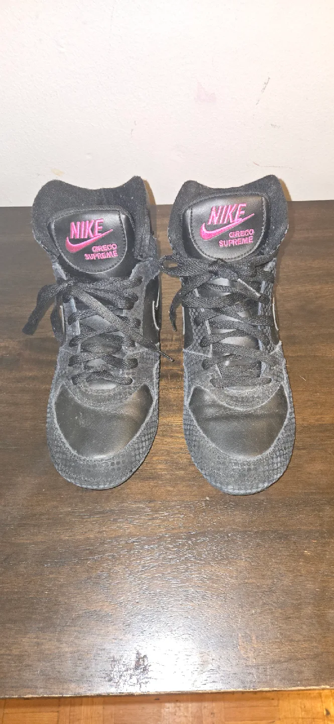 Nike Greco Supreme Wrestling Shoes youth size 7 image indicator(2)