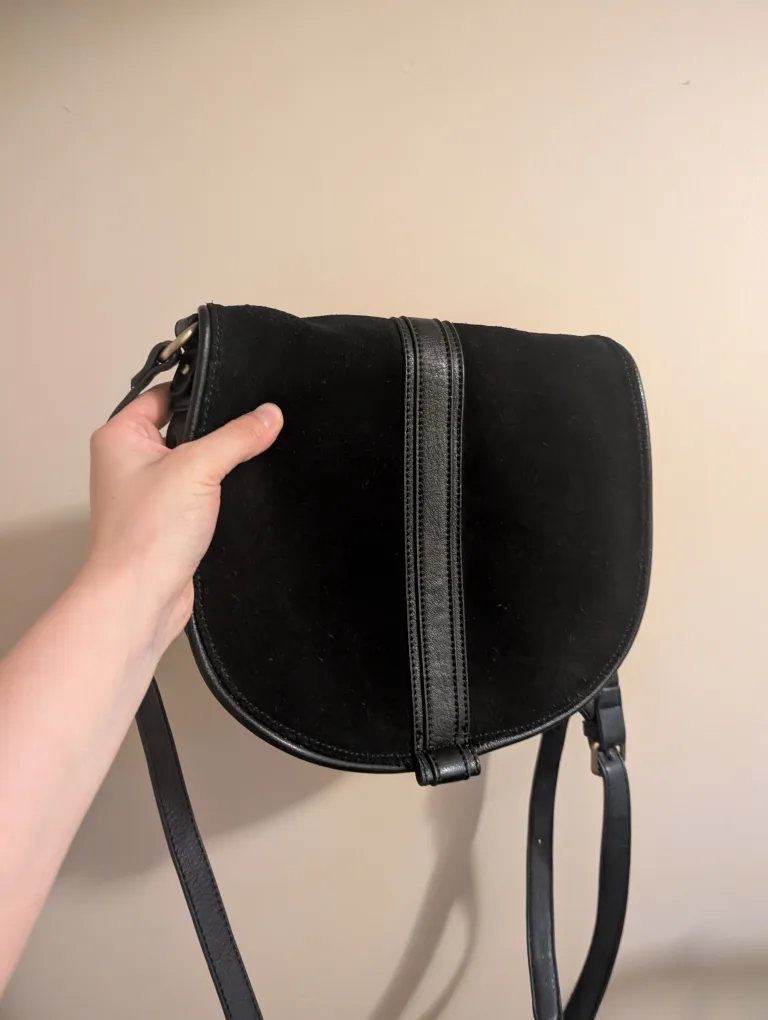 Lilly & Ivy Black Crossbody Bag thumbnail