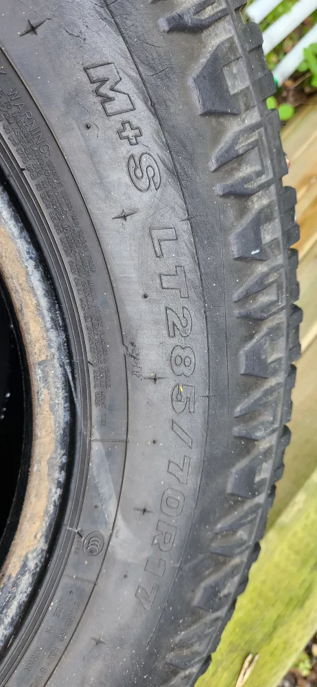 Pro Comp A/T Sport LT285/70R17 Tires image indicator(3)