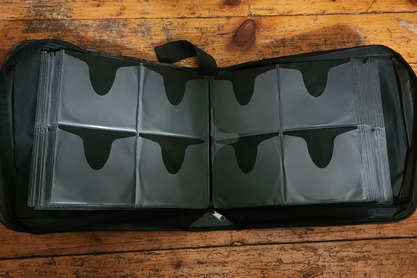 CD/DVD Carrying Case 🥕
