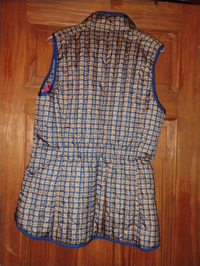 🥕 Thrifty pick Tommy Hilfiger Plaid Puffer Vest thumbnail