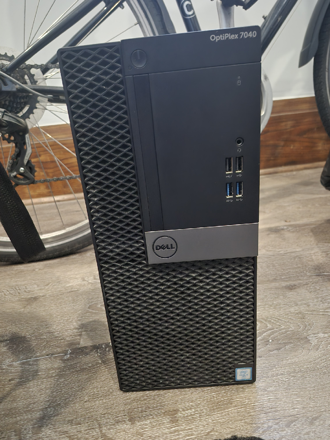 Dell OptiPlex 7040 Desktop