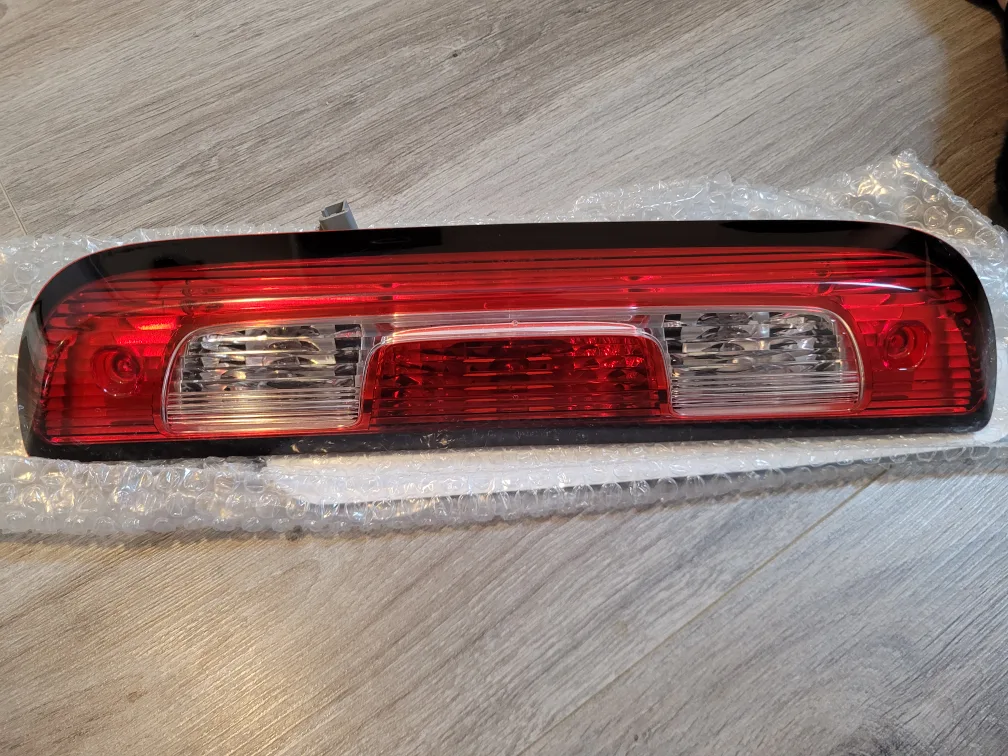 14 chevy third brake light image indicator(2)