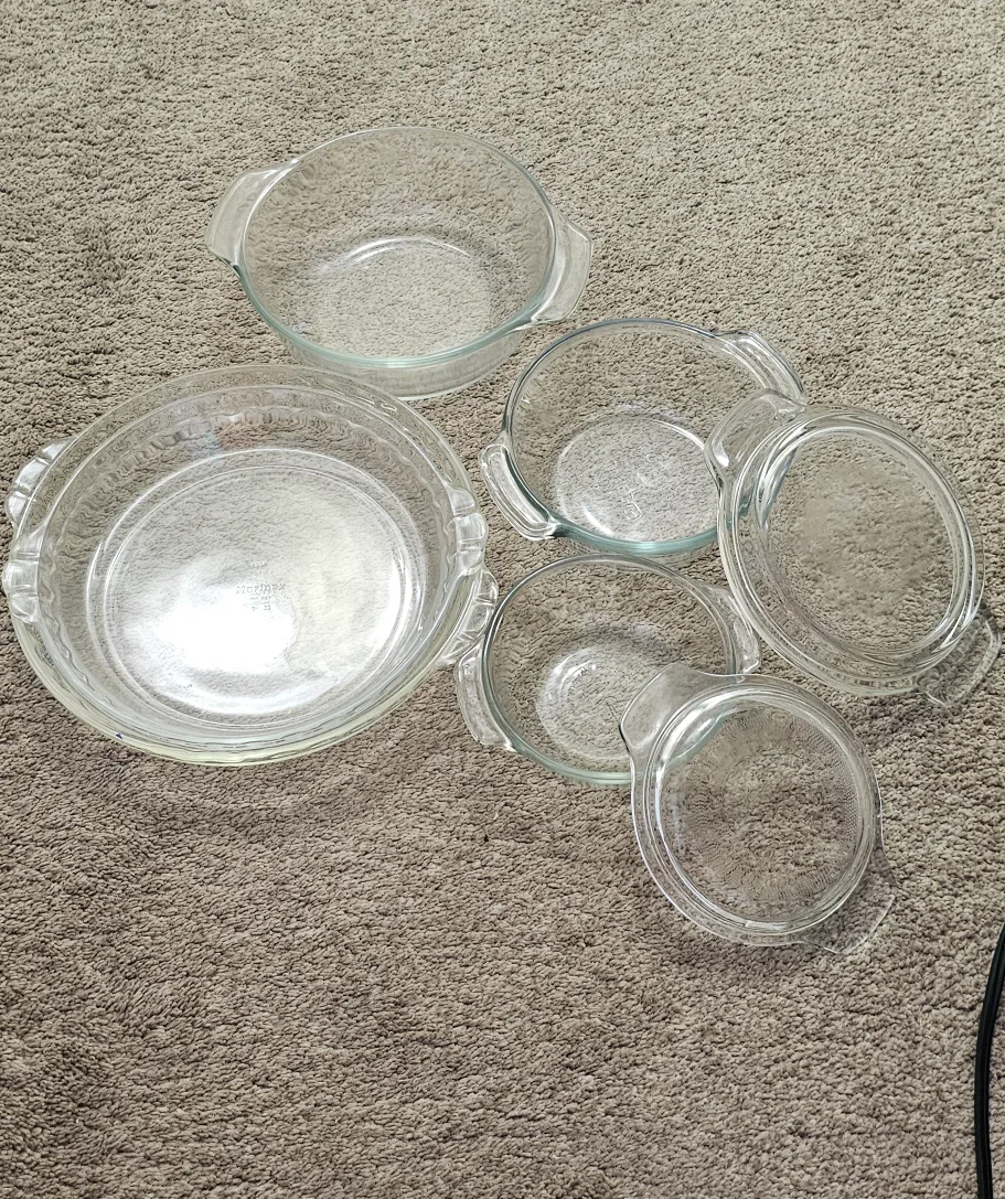Pyrex Glass Baking Dishes Set thumbnail