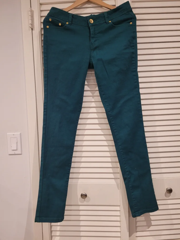 Women Green Jeans size 9 image indicator(2)