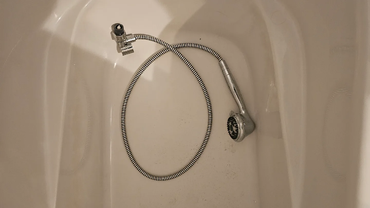 Bathroom Fixture Set - Chrome Finish image indicator(5)