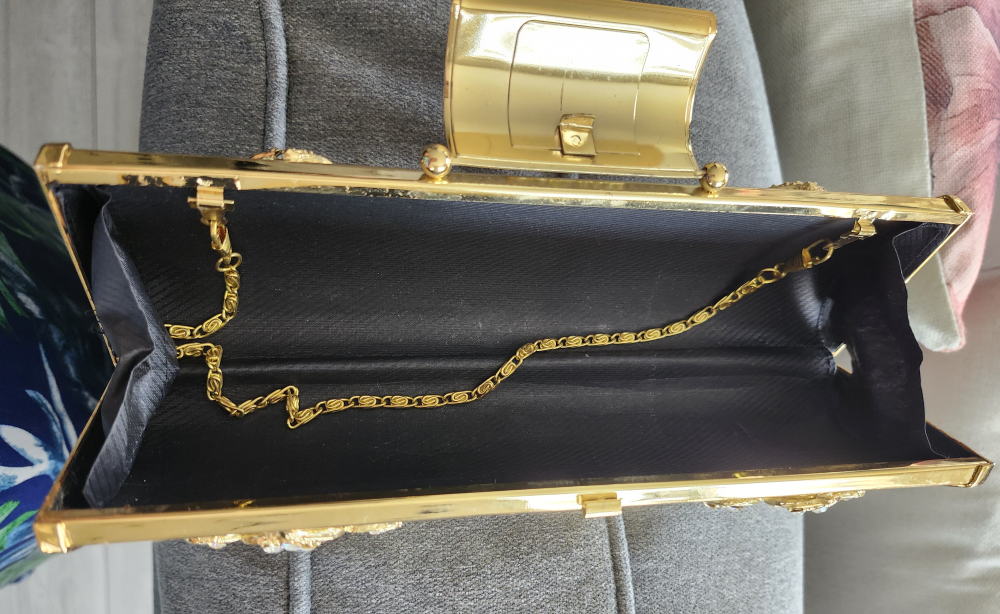Gold Embellished Clutch - photo 3