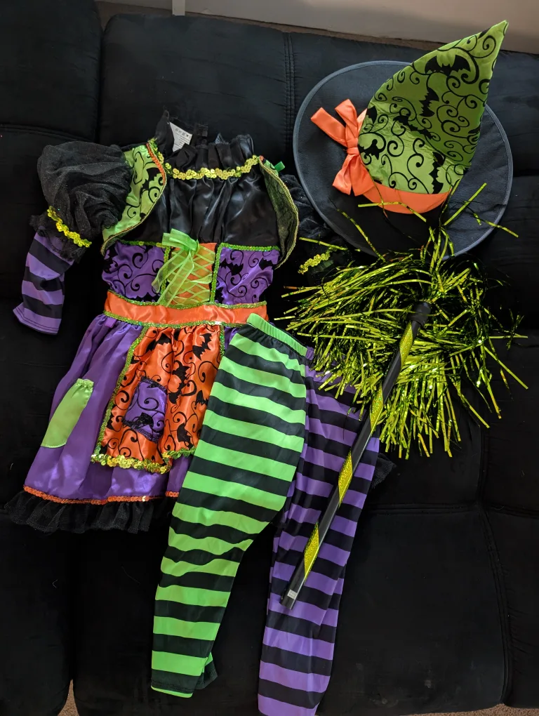 Witch Halloween Costume - Size 5-6 image indicator(2)