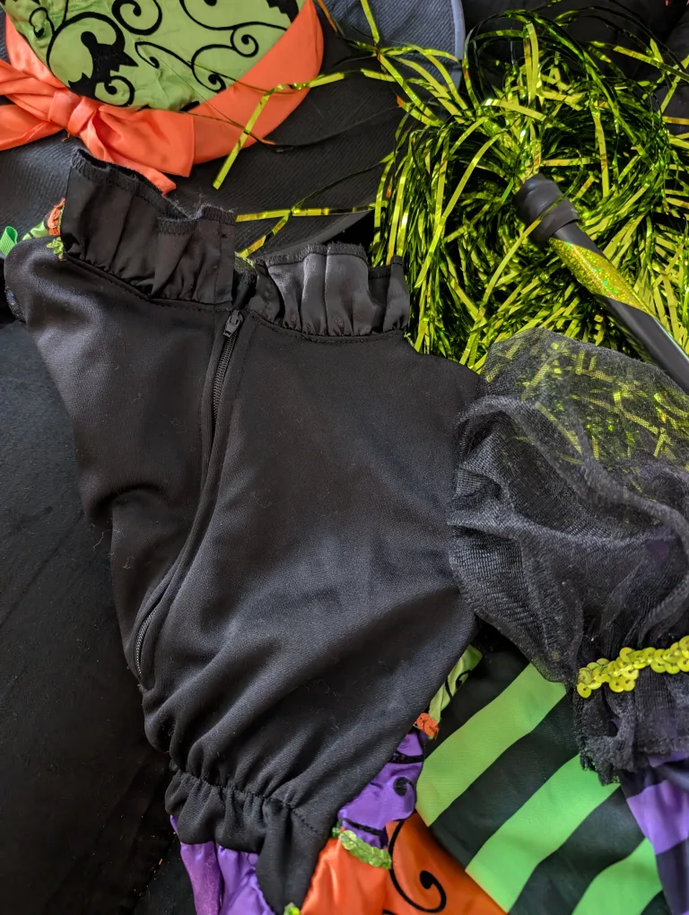 Witch Halloween Costume - Size 5-6 image indicator(3)