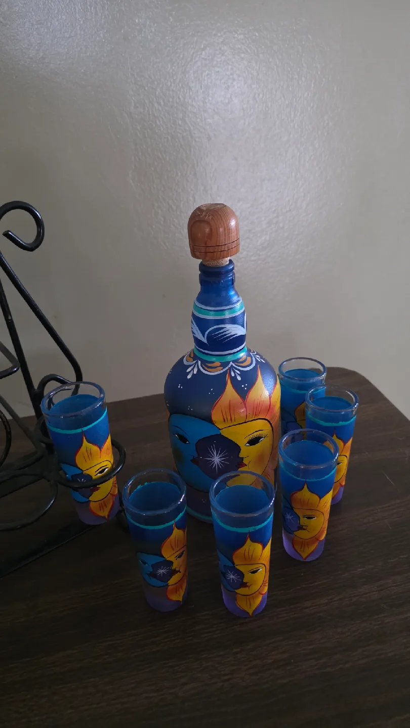 Hand Painted Tequila Set image indicator(2)