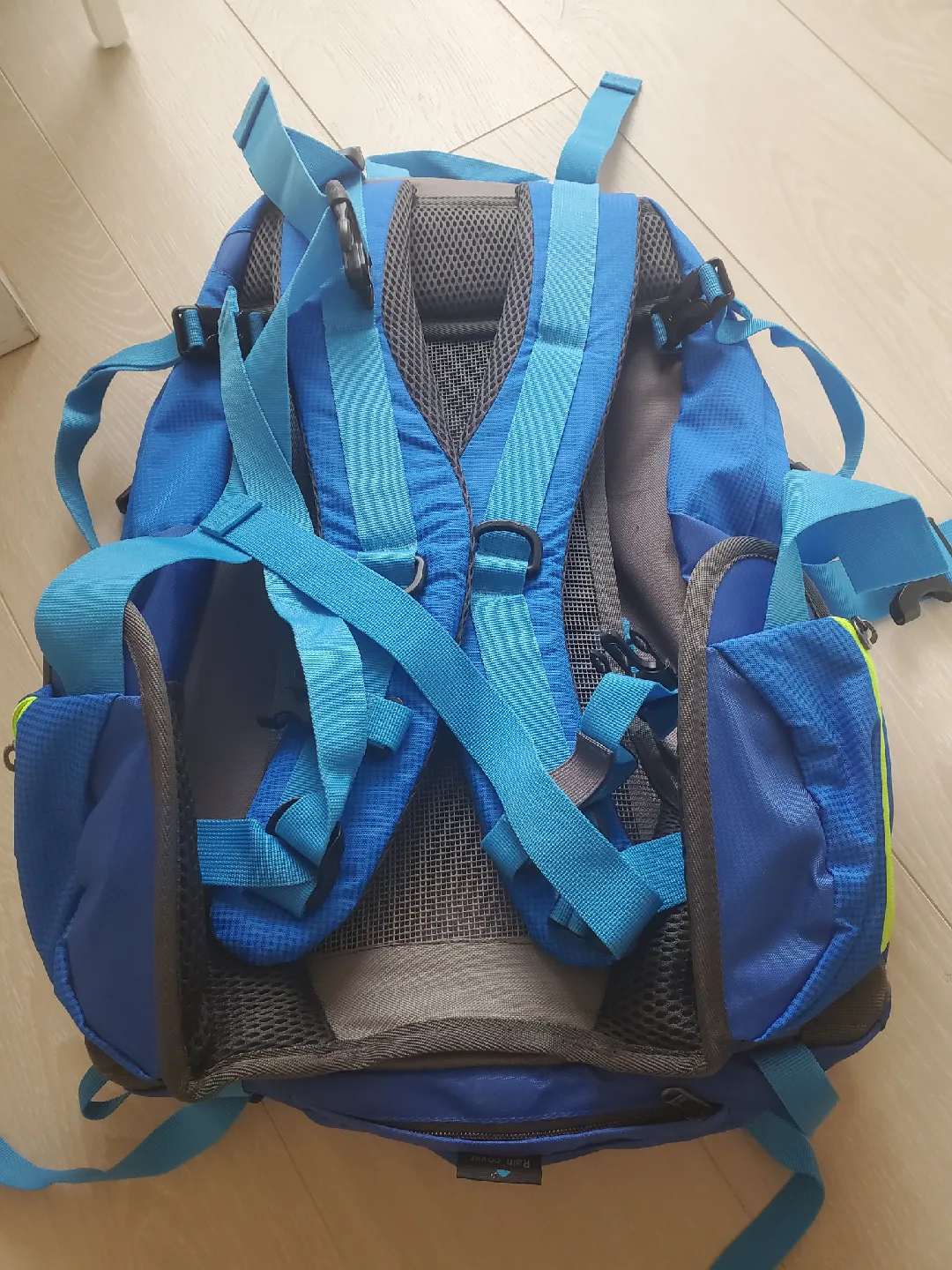 Arc'teryx Adventure 40L Blue Backpack image indicator(4)