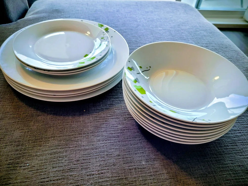 New! Dinnerware with matching tea set, seasoning set. image indicator(2)