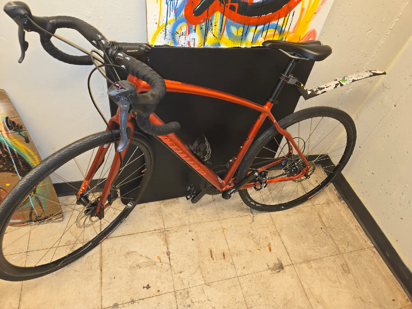 Specialized Diverge Gravel Bike - Red image indicator(2)