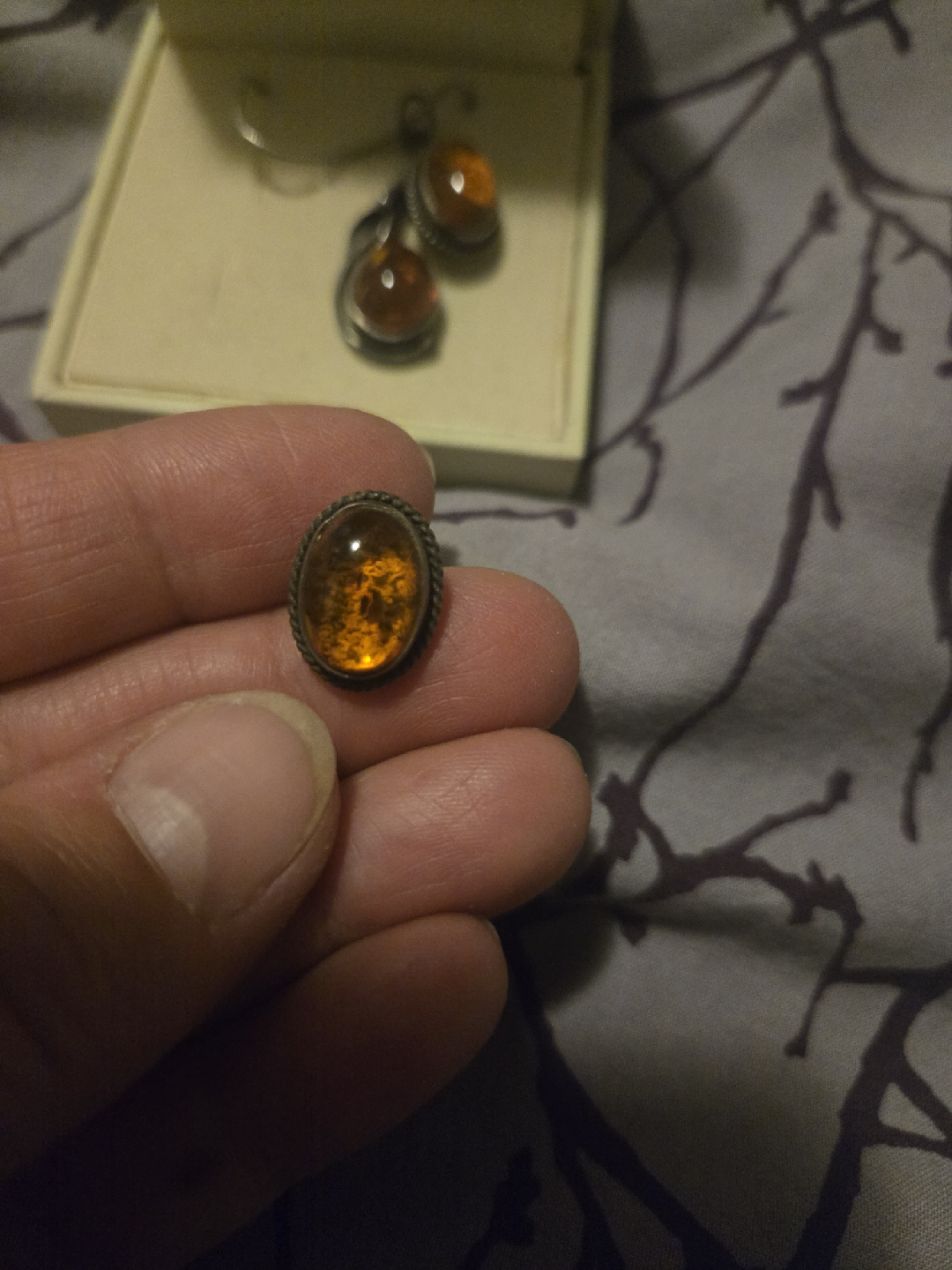 Amber Pendant Necklace & Earrings Set - photo 4