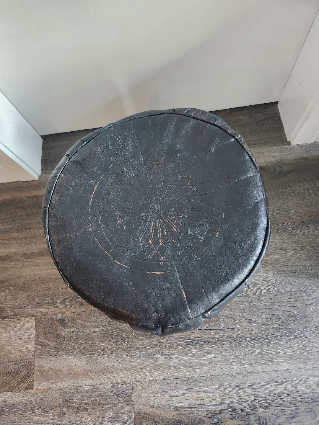 Black Leather Pouf Ottoman 🥕 image indicator(2)