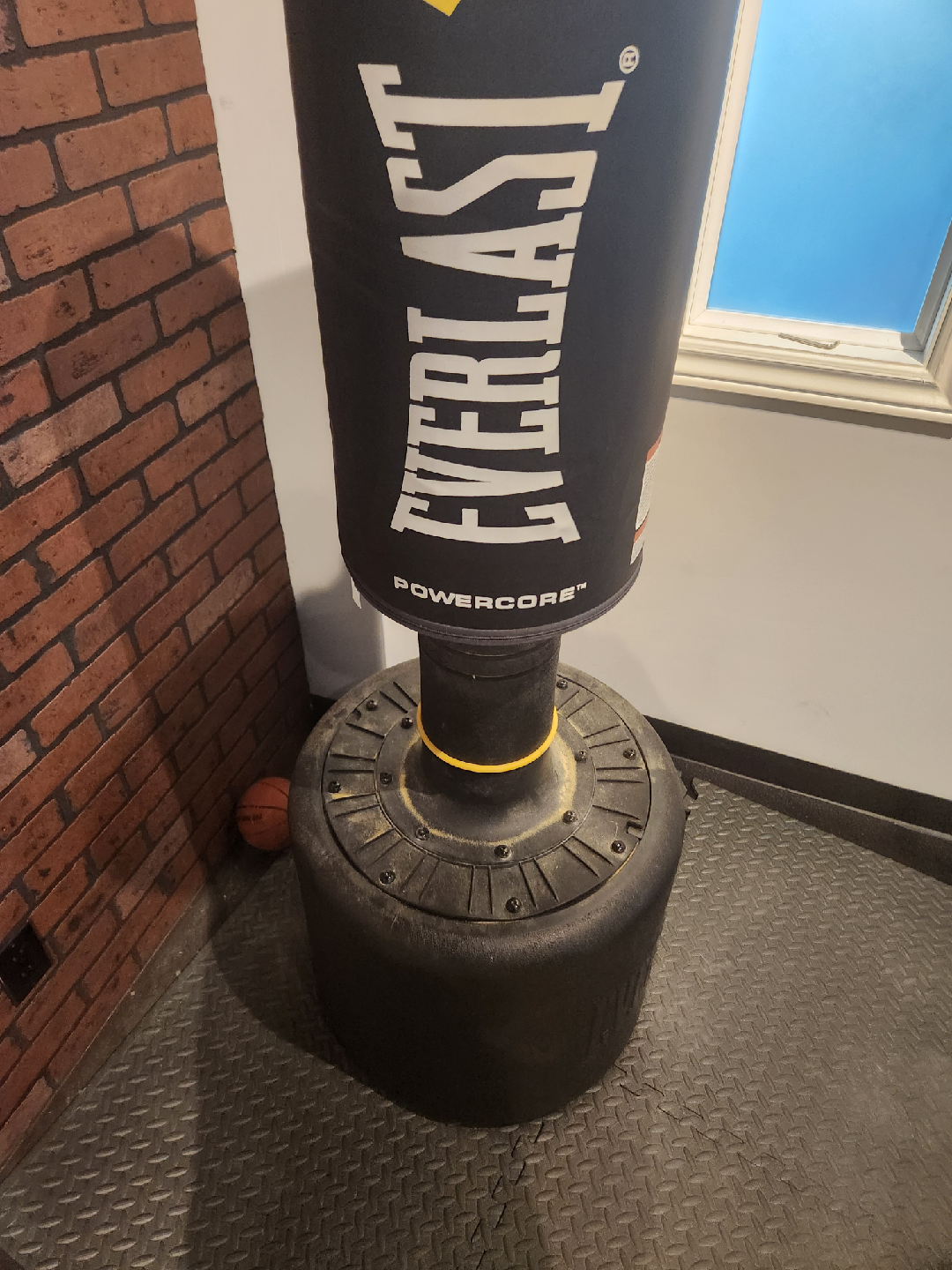Everlast Powercore Free Standing Punching Bag - photo 4