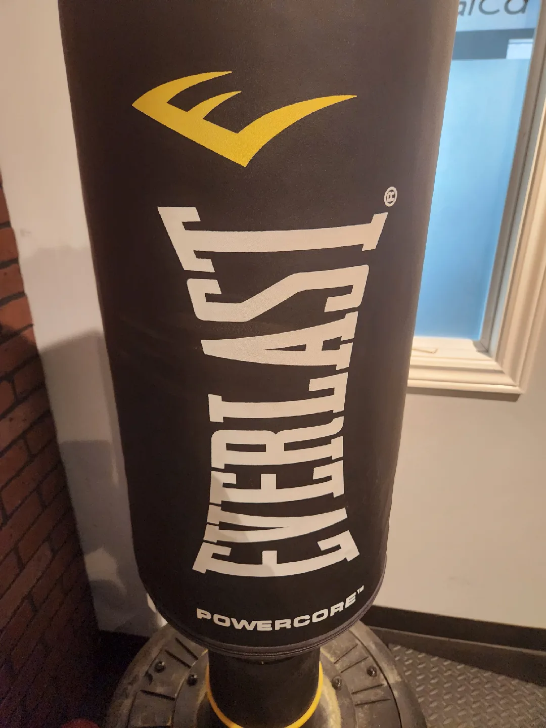 Everlast Powercore Free Standing Punching Bag image indicator(5)