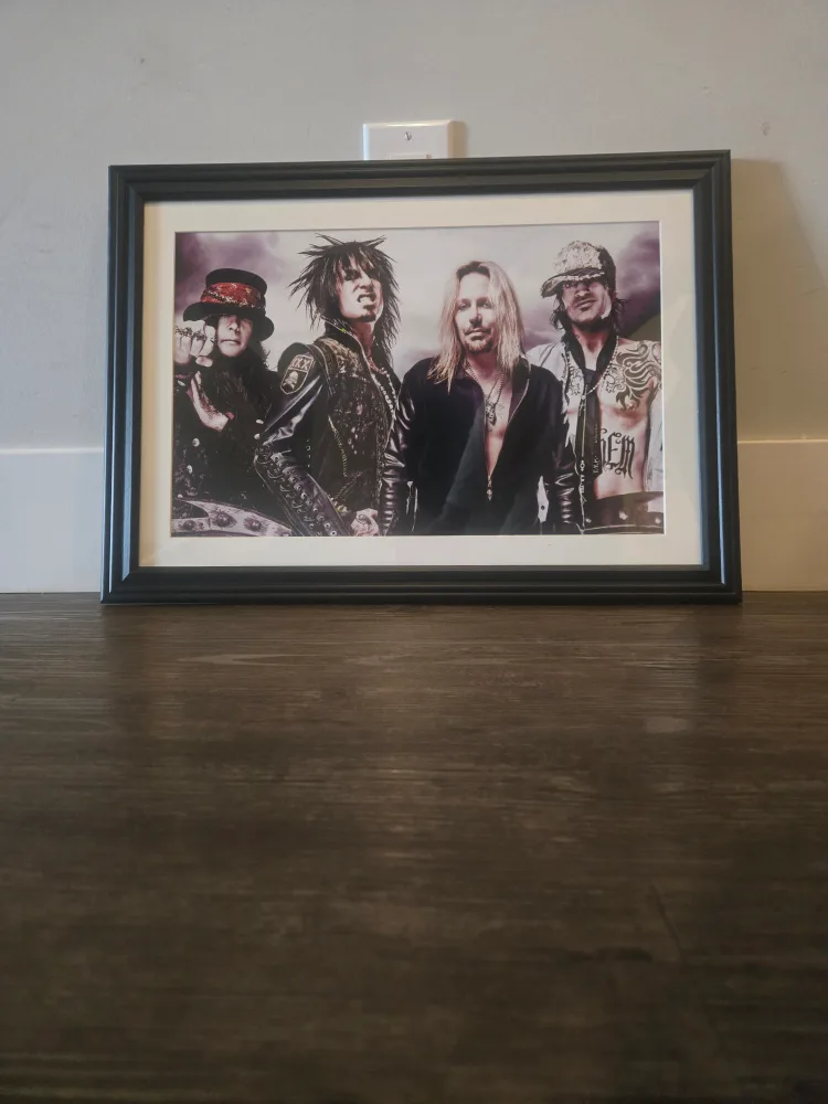 Framed Mötley Crüe Band Photo thumbnail