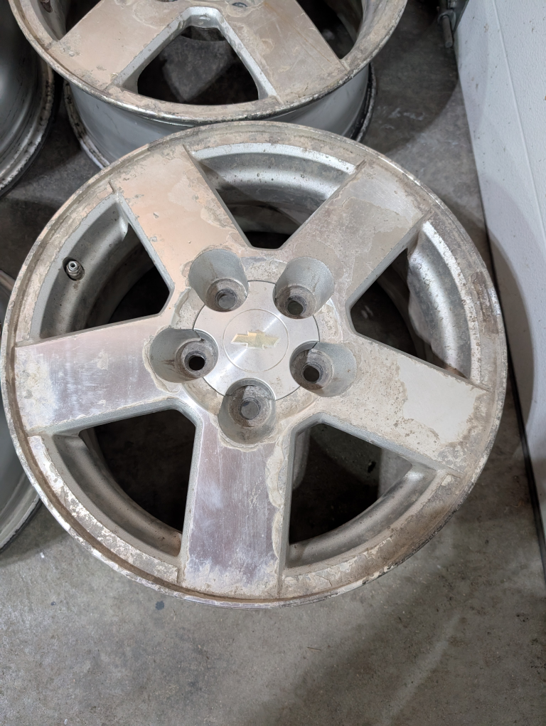 (4)-16 Inch Chevrolet Equinox Alloy Rims/TPMS Off 2007 Equinox - photo 3