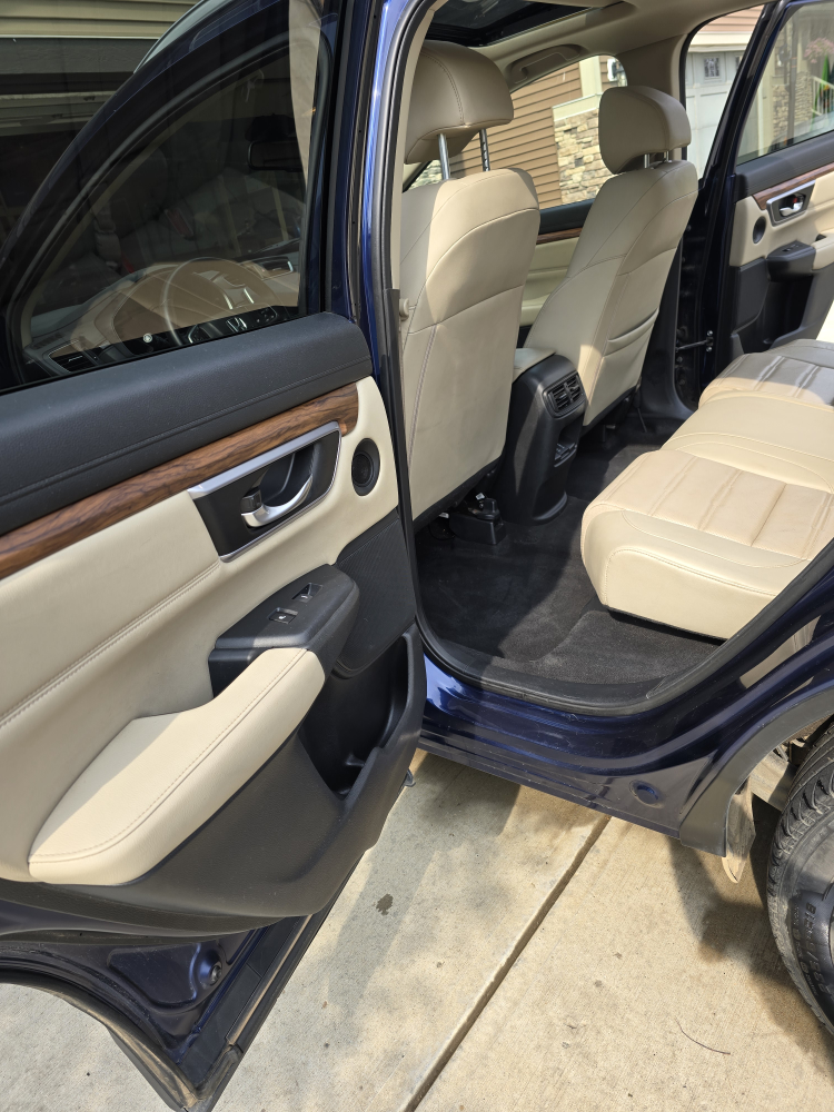 2018 Honda CRV - photo 2