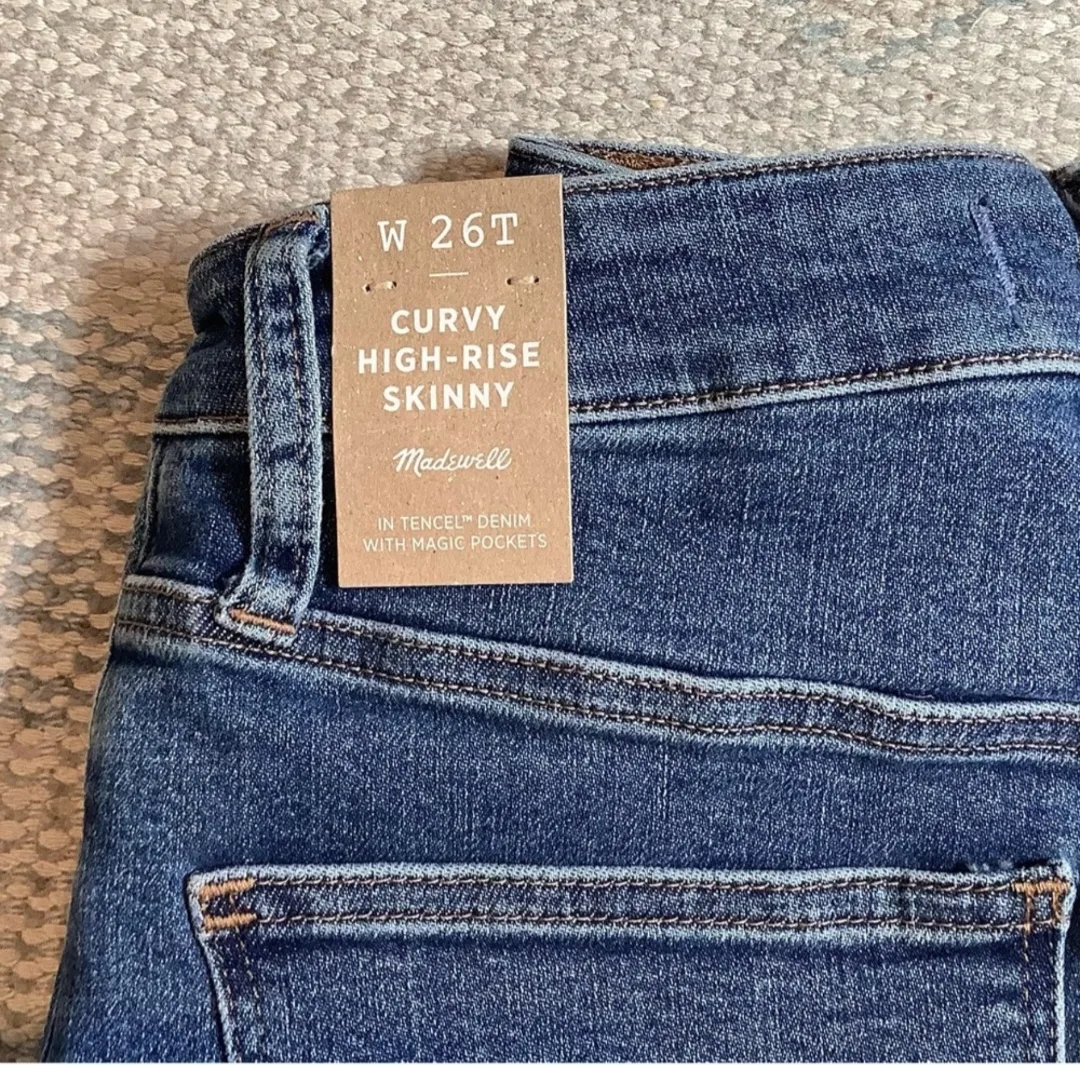 A pair of Madewell Women’s Jeans Size 26 - NWT image indicator(4)