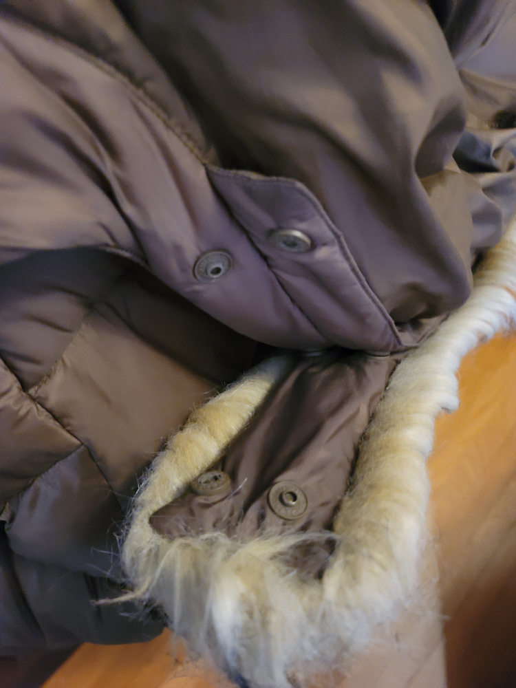 Uniqlo Brown Puffer Jacket - Size M - photo 4