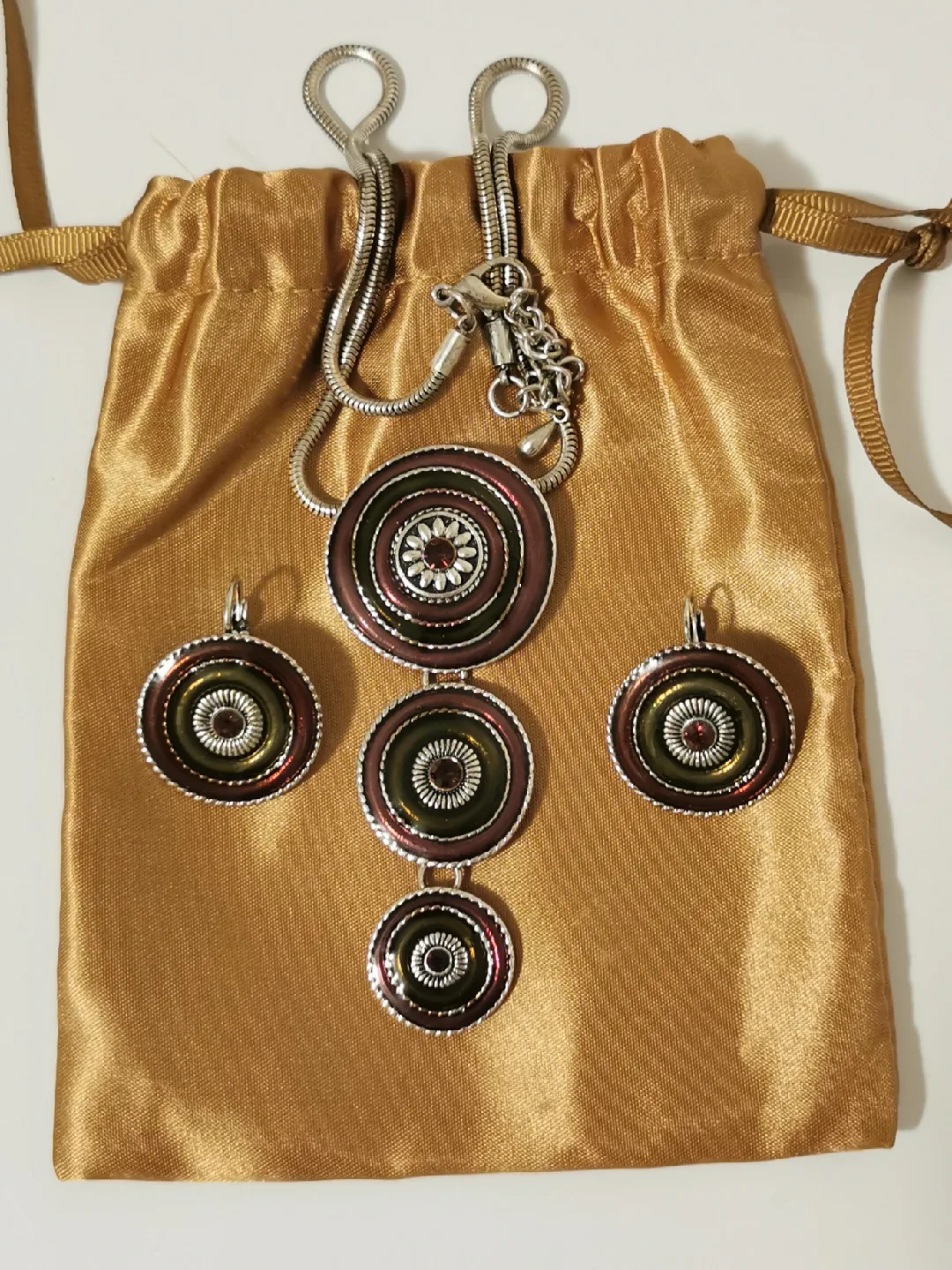 Necklace and Earring Set - Purple💜 Green💚 Silver🤍 Daisy 🌼 Design thumbnail