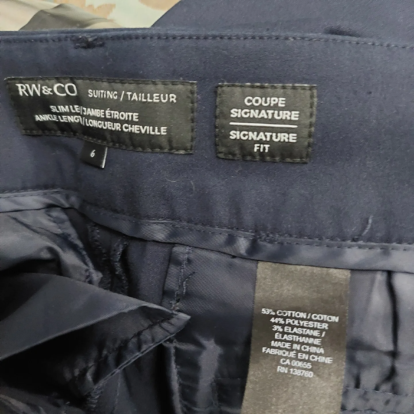 RW&CO Navy Blue Slim Ankle Pants - Size 6 image indicator(4)