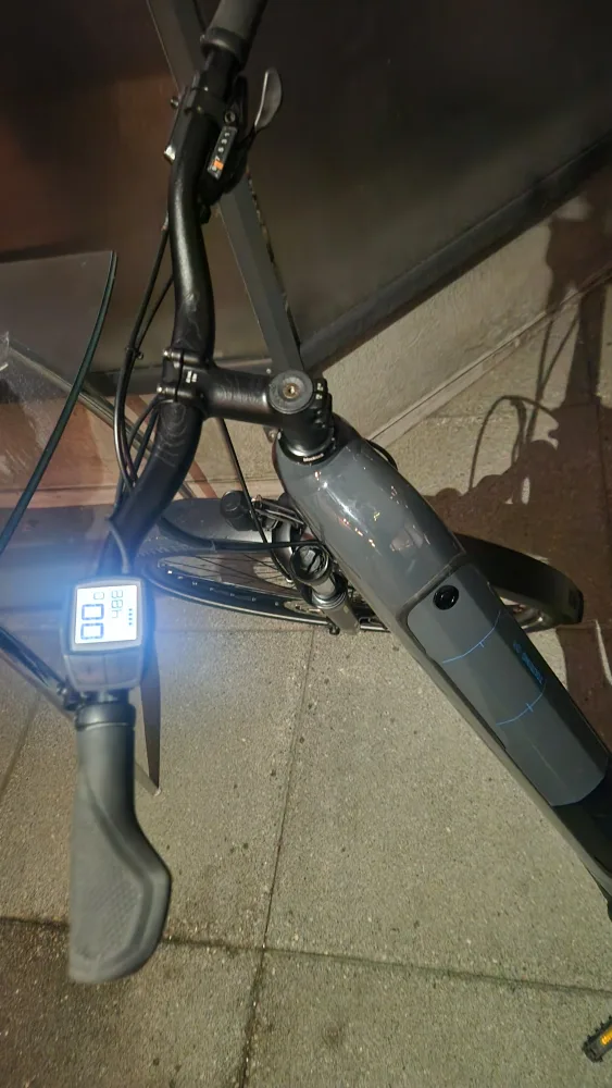 Cube Hybrid Touring 678 Electric Bike - Grey image indicator(5)