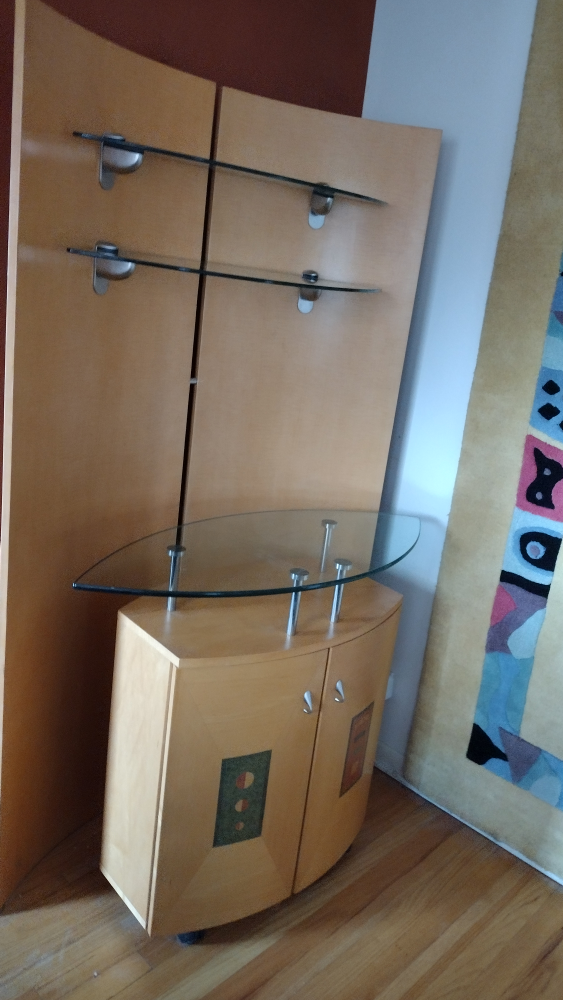 Unique Bar / Glass Shelf Display Cabinet.