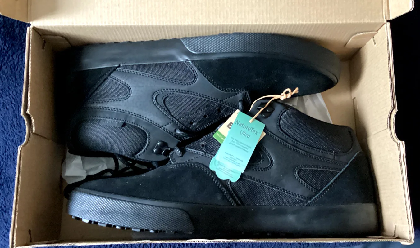 Mens DC Kalis Vulc Mid Winter Shoes Size 13 thumbnail