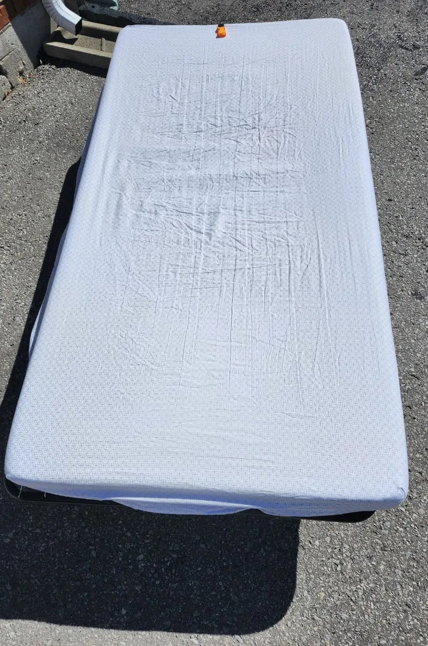 Folding Bed Frame with Mattress image indicator(6)