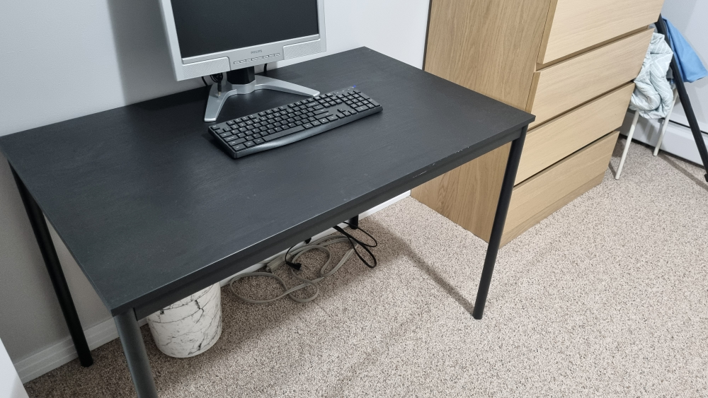 IKEA SANDSBERG Black Desk - photo 2