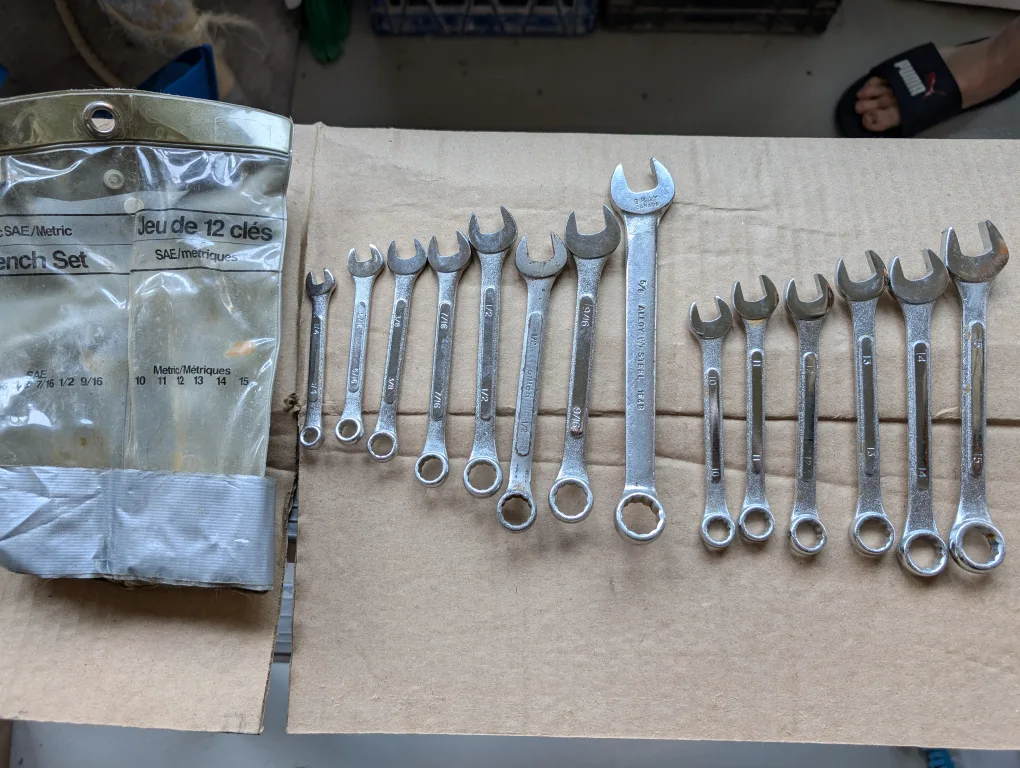 12-Piece SAE/Metric Wrench Set thumbnail