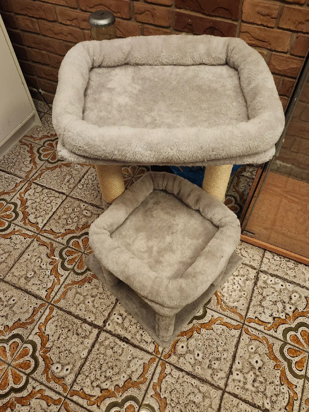 Cat Tree with Two Plush Beds image indicator(3)