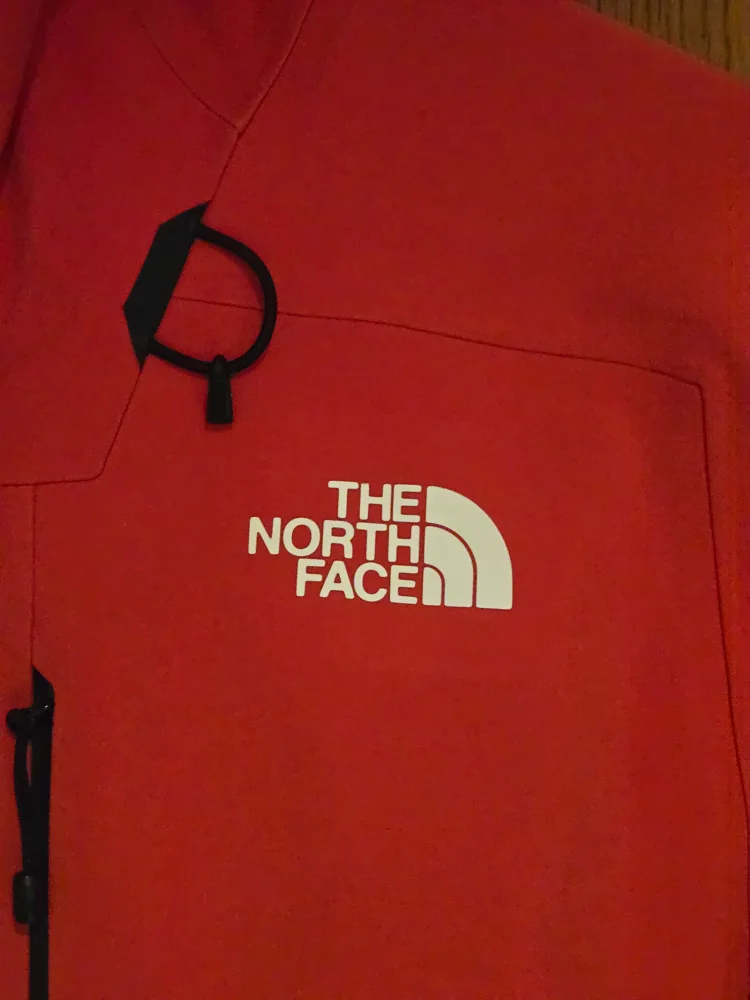 The North Face Gore-tex Jacket - Men's Medium image indicator(6)