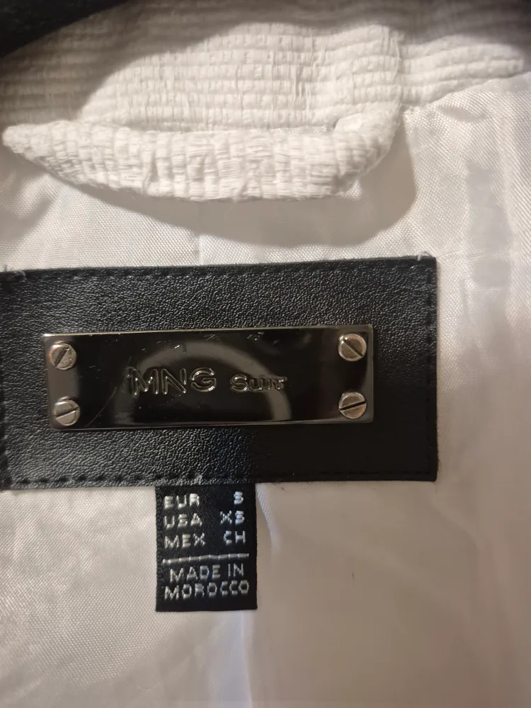 MNG Suit White small Jacket image indicator(2)