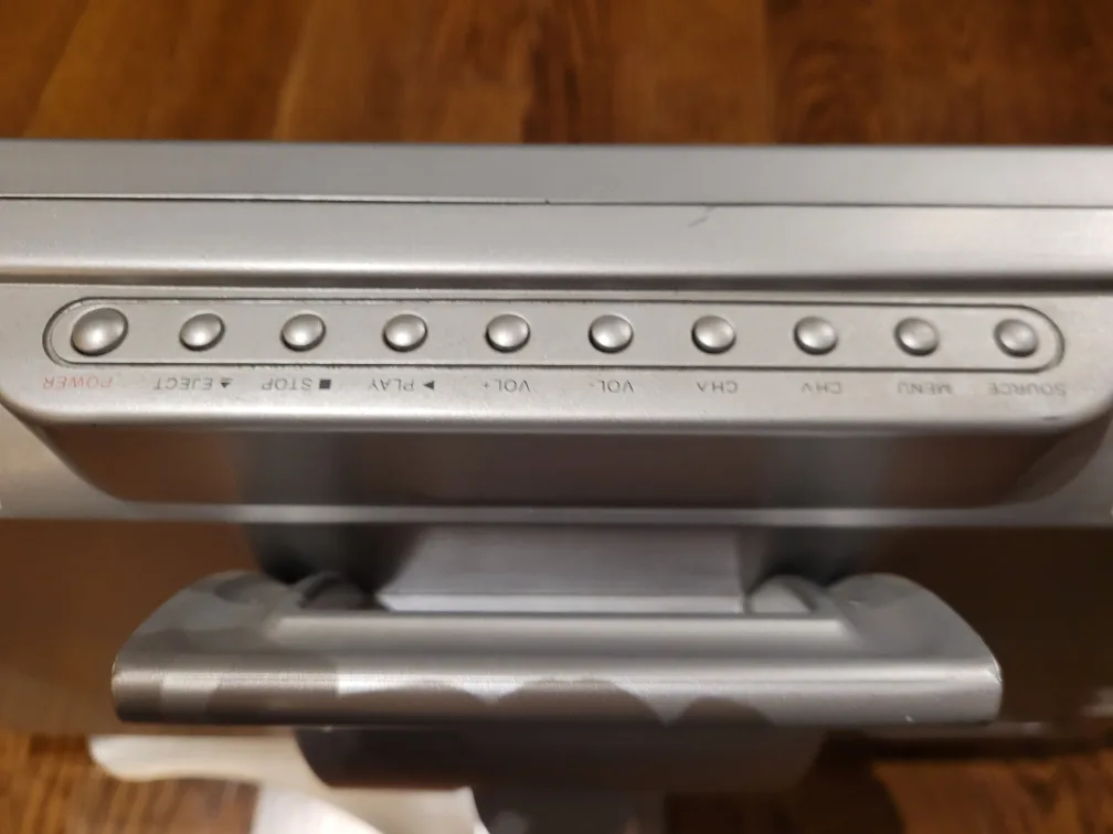 Malata LTD-1710 LCD TV with Power Adapter🥕 image indicator(4)