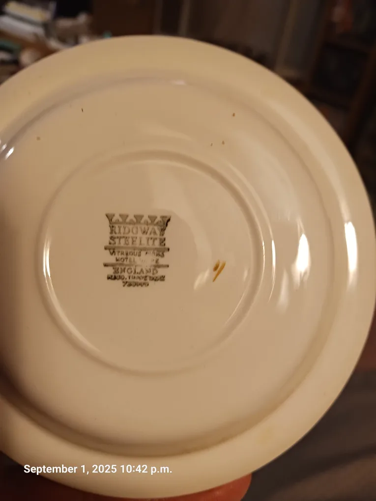Vintage Rosina & Ridgway Saucer Plates thumbnail