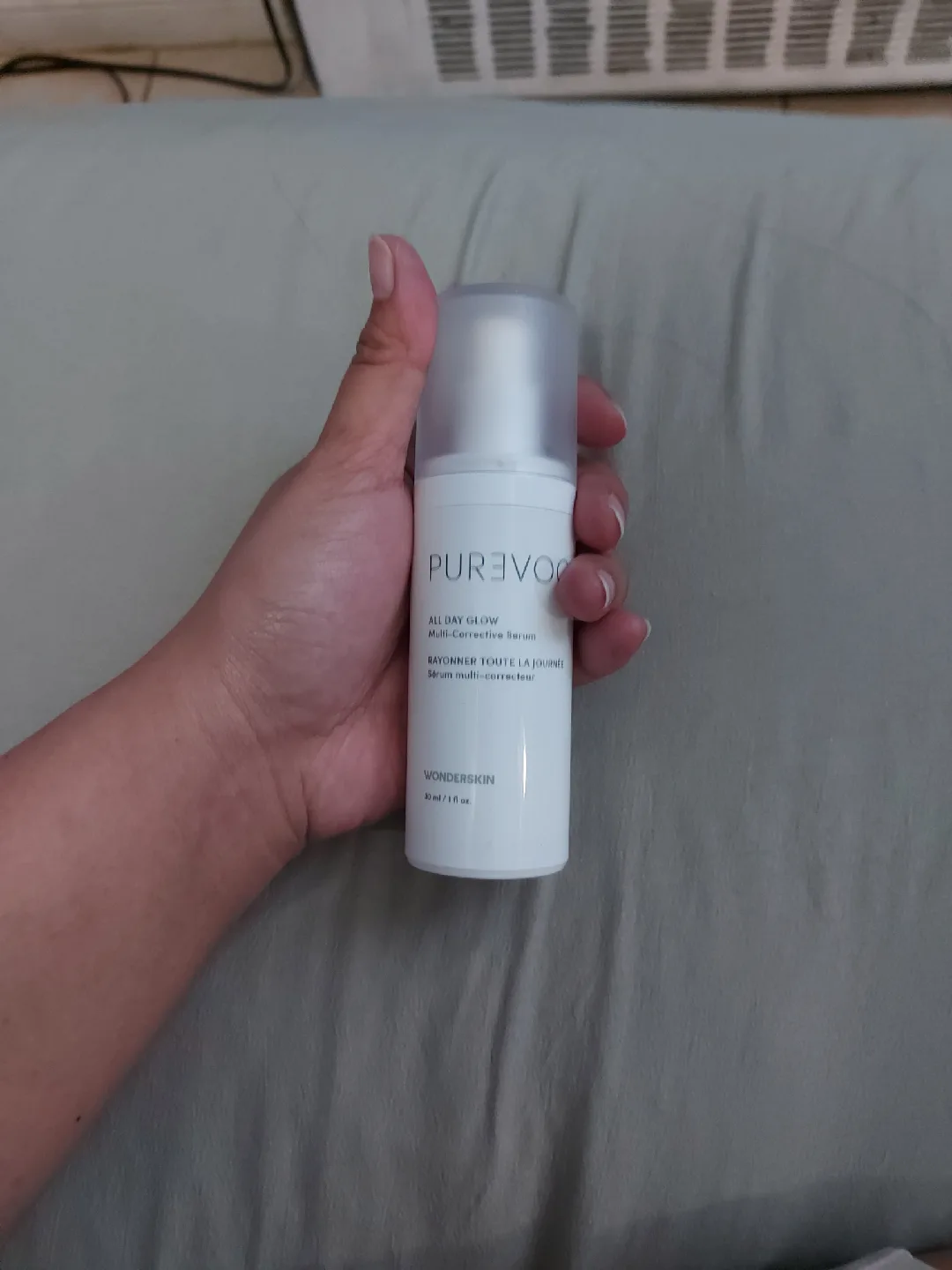 PUREVOO All Day Glow Multi-Corrective Serum image indicator(3)