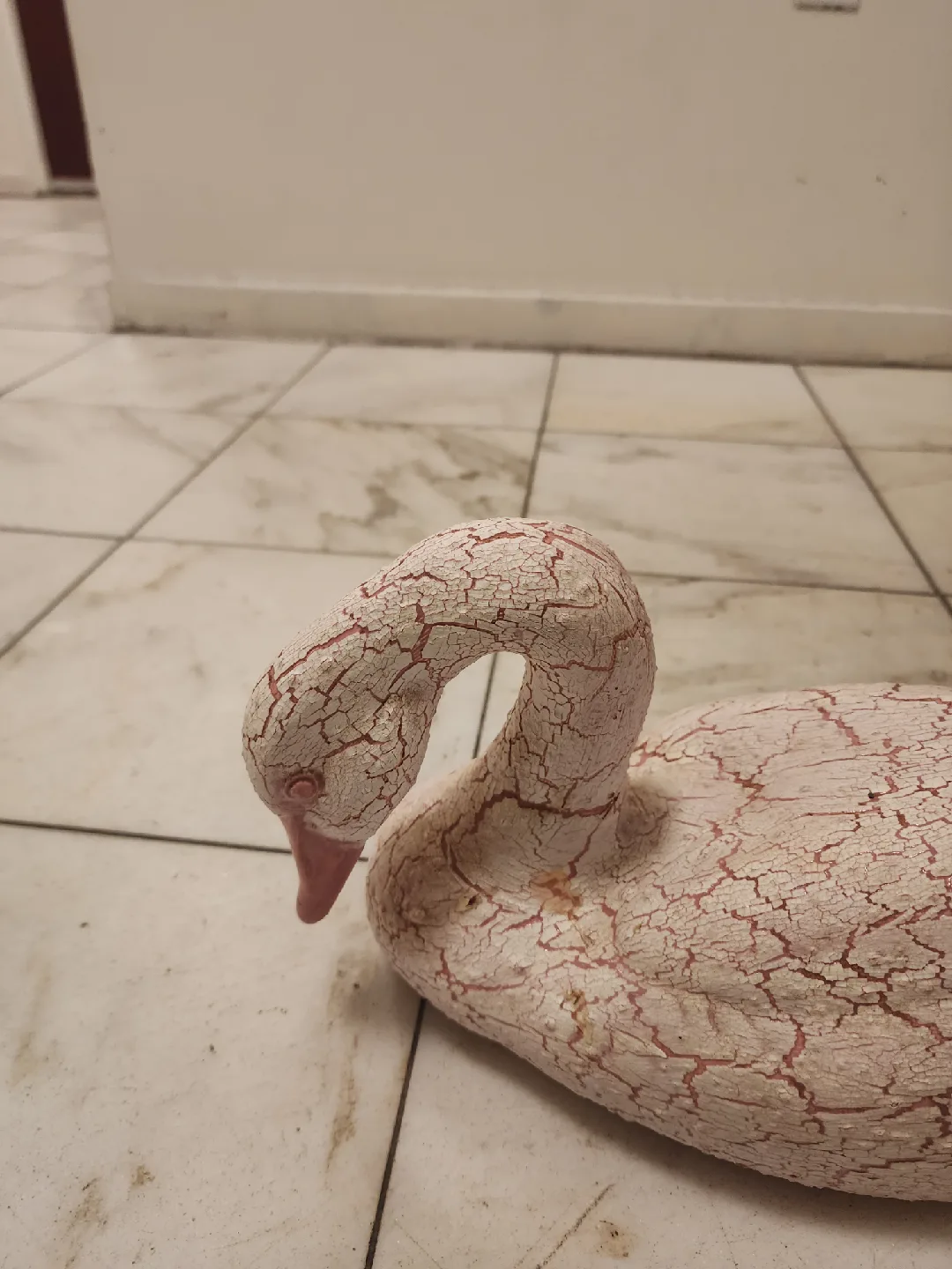 Decorative Swan Figurine image indicator(9)