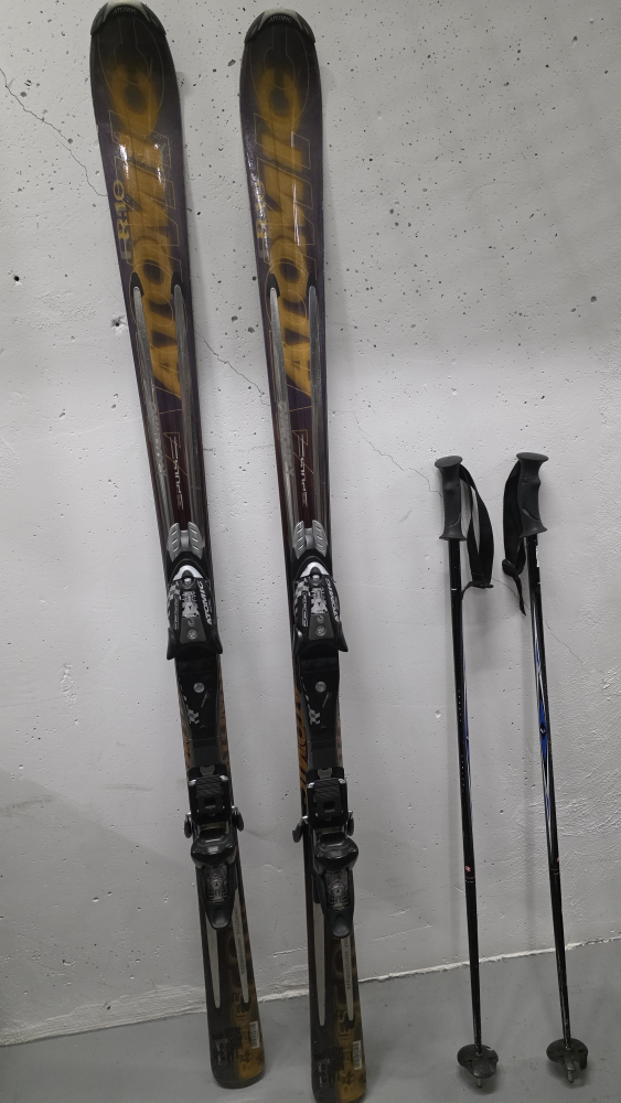Atomic I70 Skis with Poles & Boots