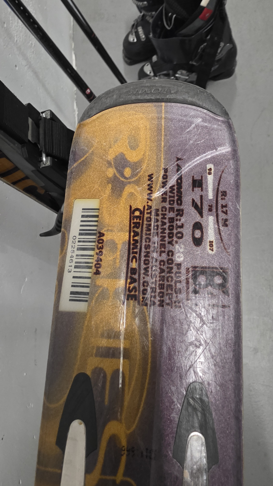 Atomic I70 Skis with Poles & Boots - photo 3