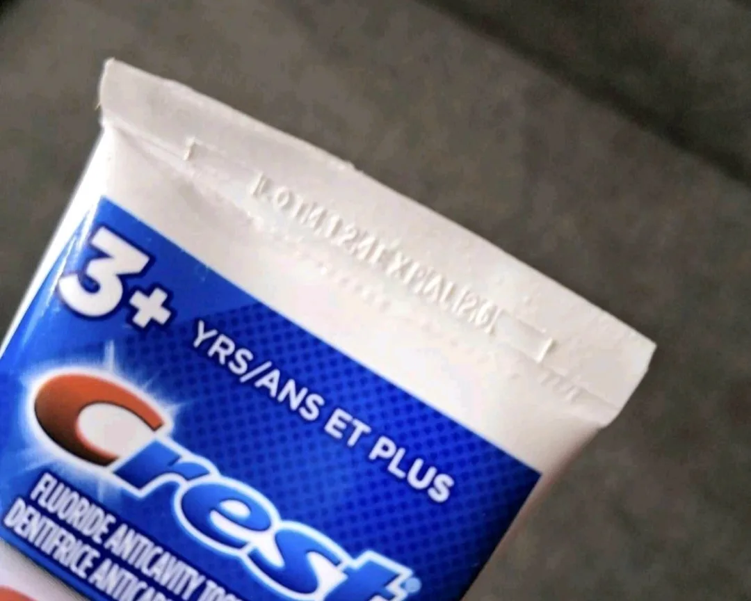 Crest Disney Princess Toothpaste (3+ Yrs) image indicator(2)