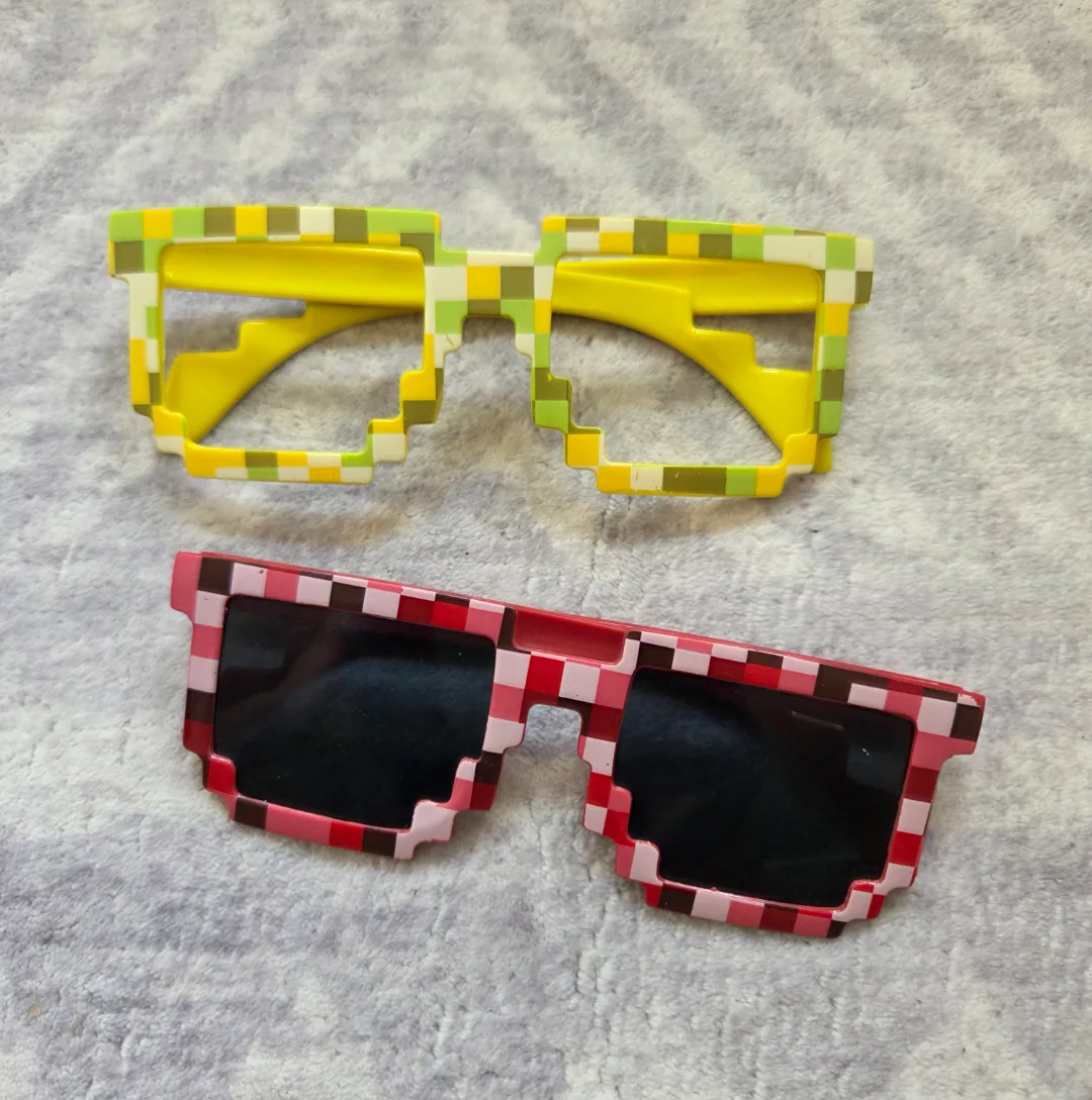 Pixel Party Glasses ✨️ thumbnail