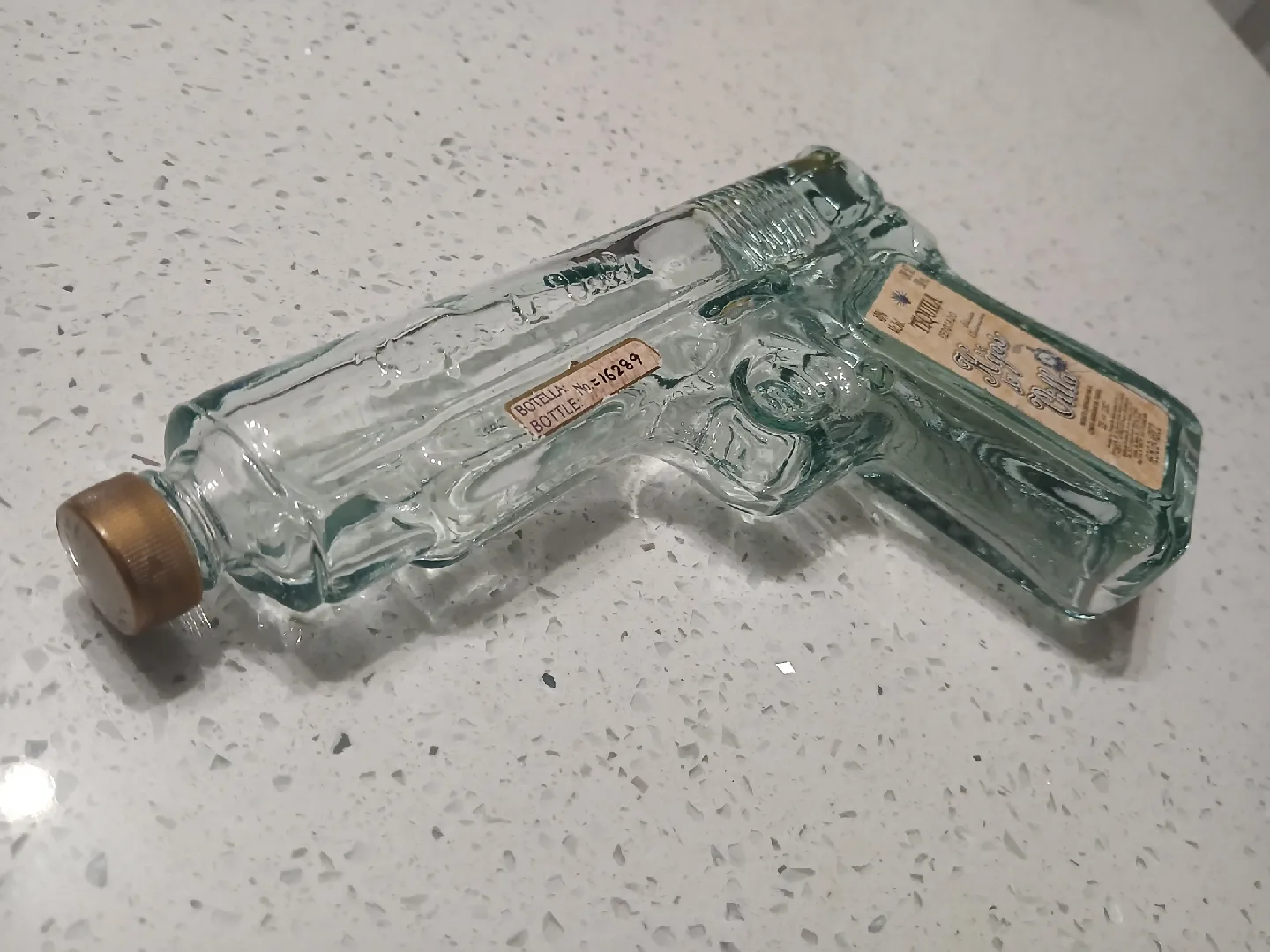 Hijos de Villa Revolver Bottle image indicator(2)