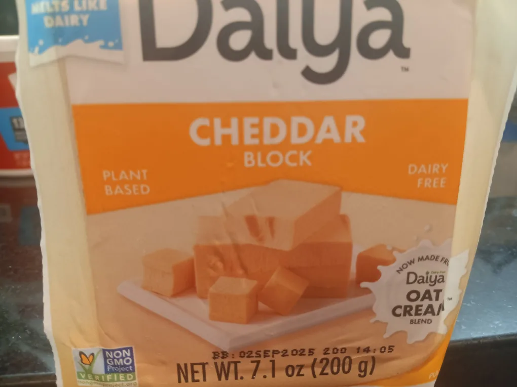 Daiya Cheddar Block 7.1 oz thumbnail